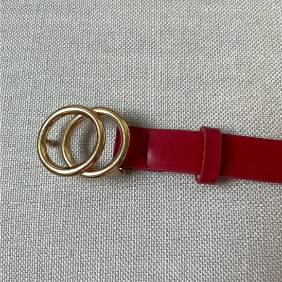 H&M Gold and Red Belt - Picture 2 of 3